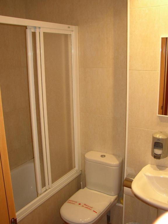 Hotel Pensio Sant Antoni Palau d'Anglesola Zimmer foto
