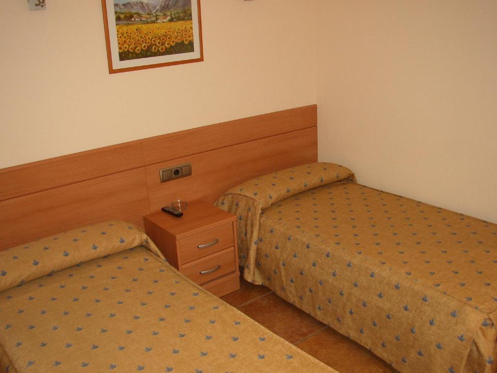 Hotel Pensio Sant Antoni Palau d'Anglesola Zimmer foto